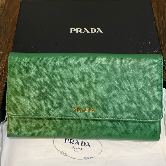 Authentic Prada Wallet . Brand new in Box. Can be used as wallet on a chain. - Picture 1 of 7